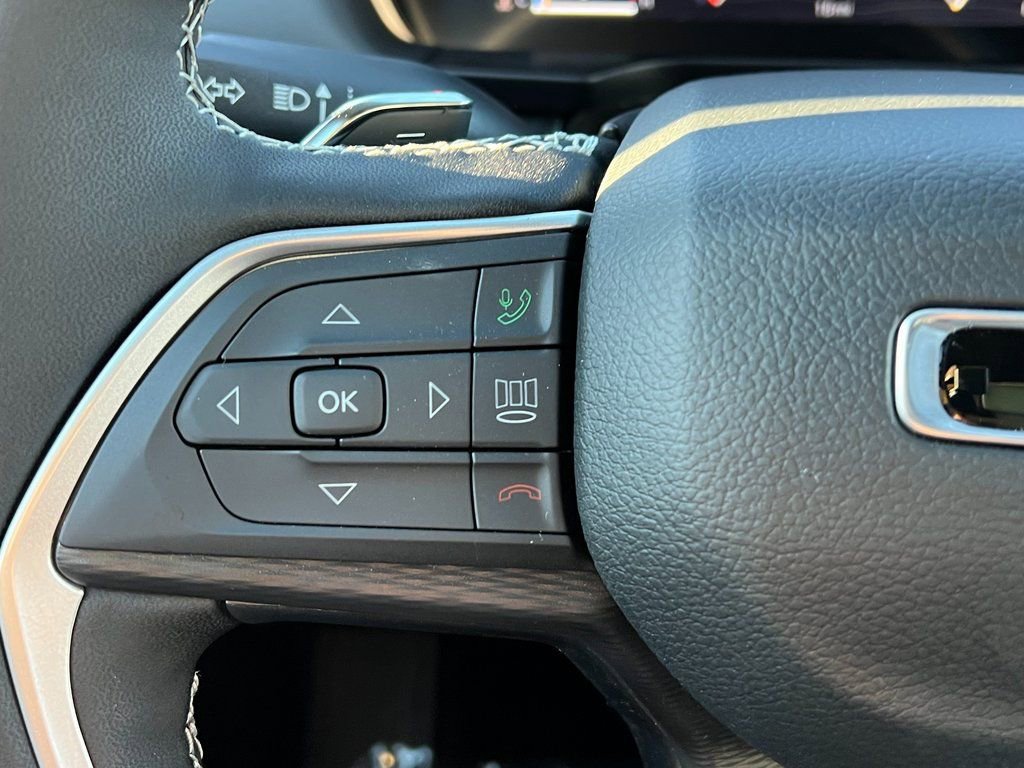 New 2025 Jeep Grand Cherokee L Altitude image 22