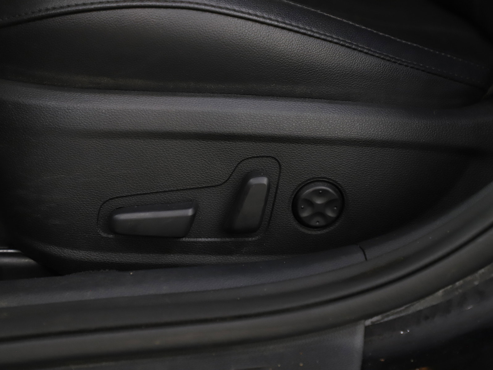 Used 2017 Kia Optima EX image 28