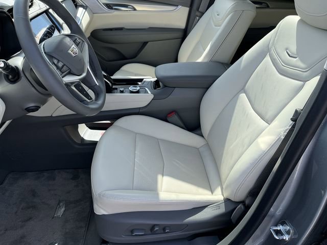 New 2026 Cadillac XT5 Premium Luxury w/ Driver Assist Package AWD/4WD image 14