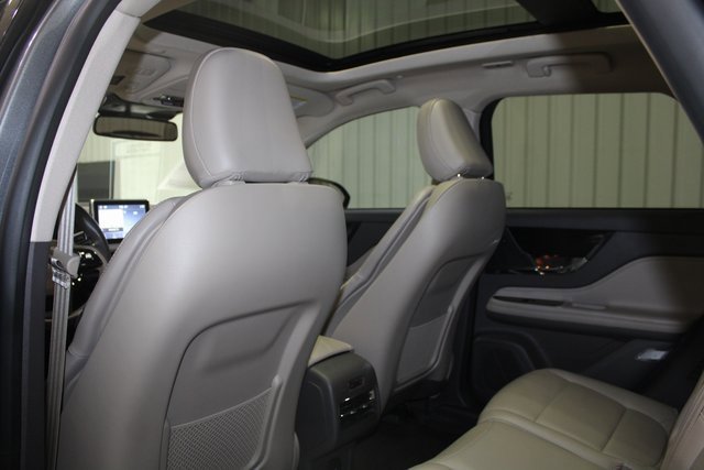 Used 2021 Lincoln Corsair FWD w/ Premium Package image 18