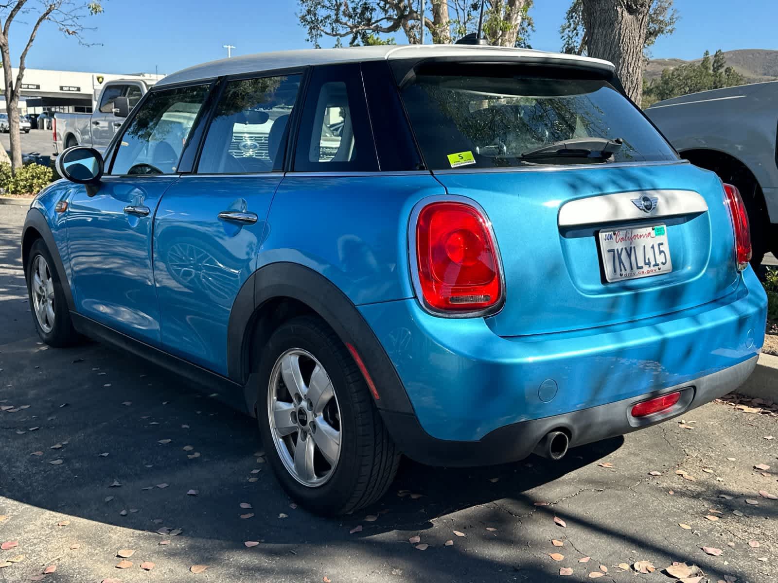 Used 2015 MINI Cooper 4-Door Hardtop FWD image 6