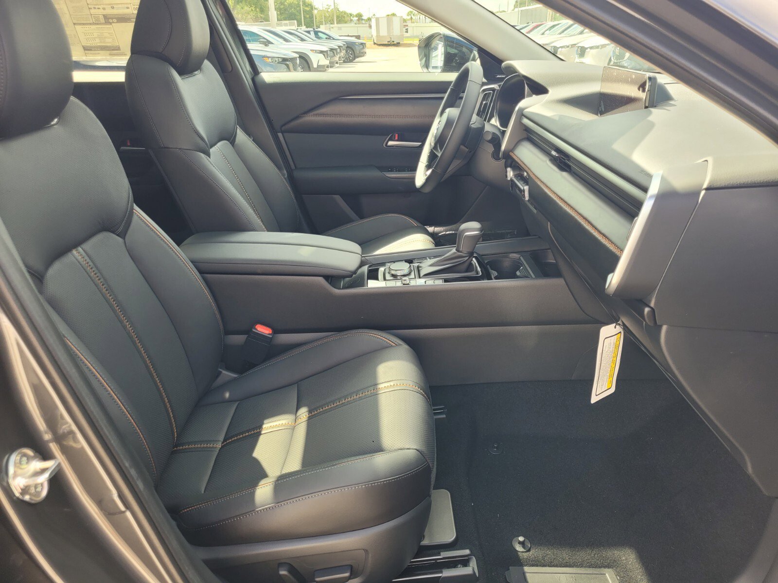 New 2025 MAZDA CX-50 AWD 2.5 Hybrid w/ Weather Package image 17