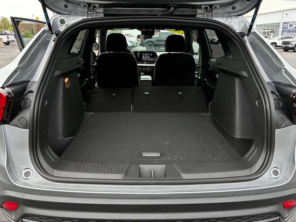 New 2026 Chevrolet Trax RS FWD image 22