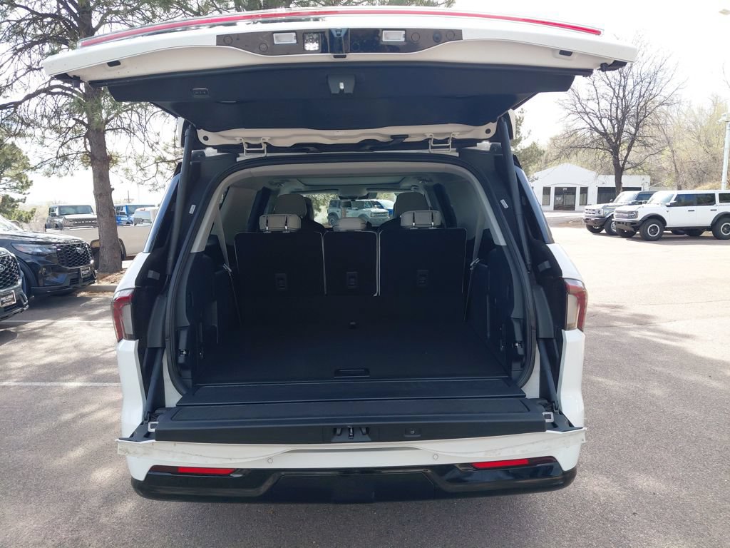 New 2026 Lincoln Navigator L Black Label AWD/4WD image 33