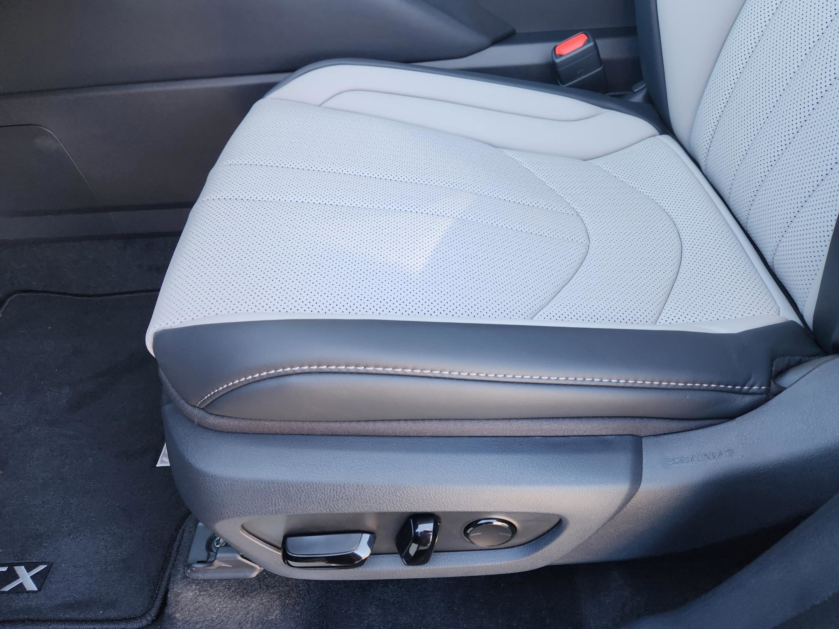 New 2026 Lexus TX 500h AWD image 17
