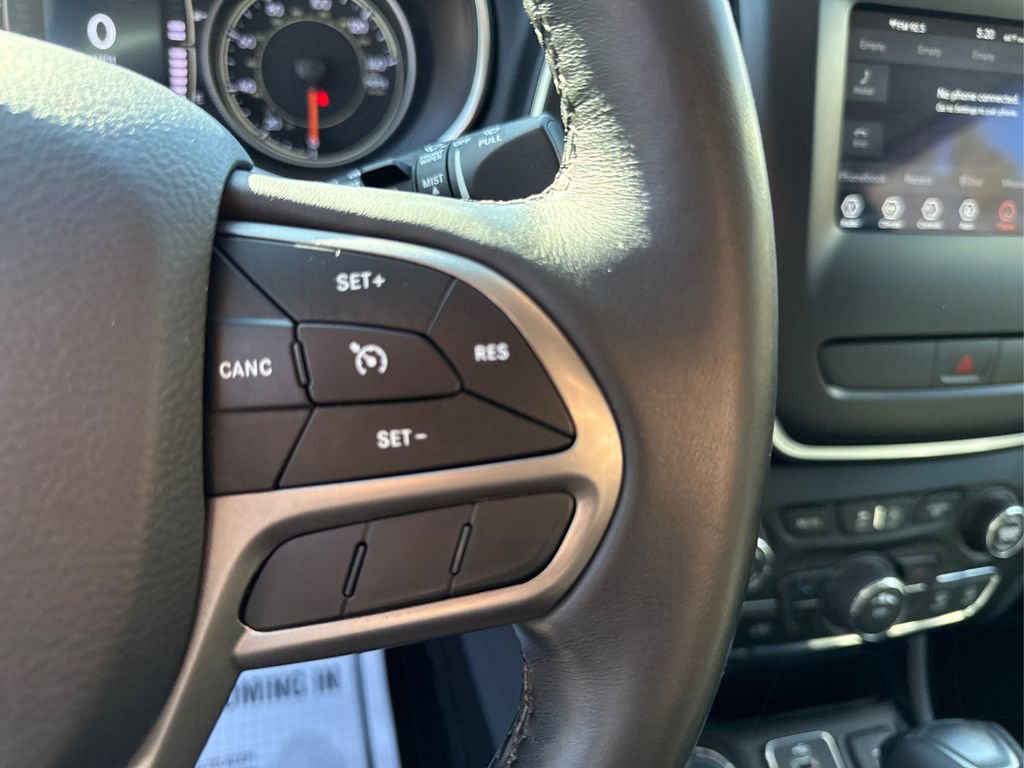 Used 2019 Jeep Cherokee Latitude Plus w/ Cold Weather Group image 25