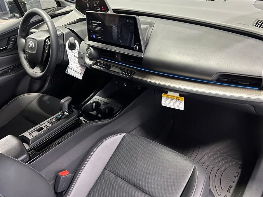 New 2027 Toyota Prius Limited AWD/4WD image 19