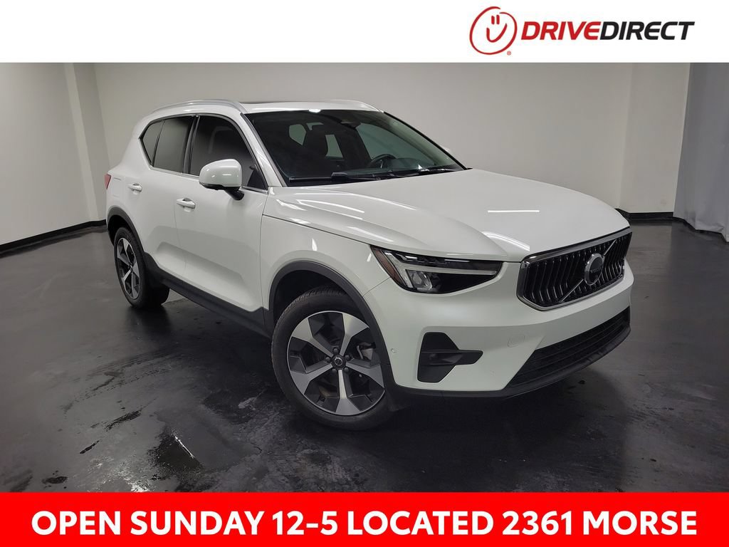 Used 2024 Volvo XC40 B5 Plus