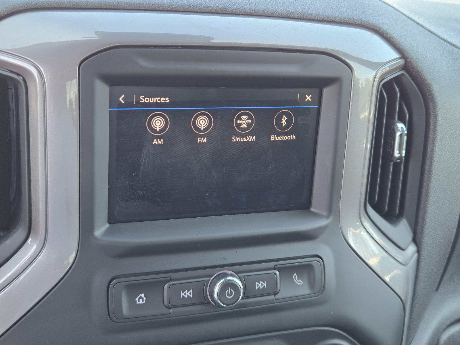 Used 2025 Chevrolet Silverado 1500 Custom Trail Boss w/ Turbomax Blackout Package AWD/4WD image 9