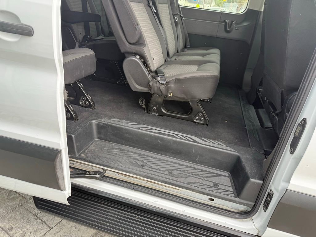 Used 2022 Ford Transit 350 XLT RWD image 13