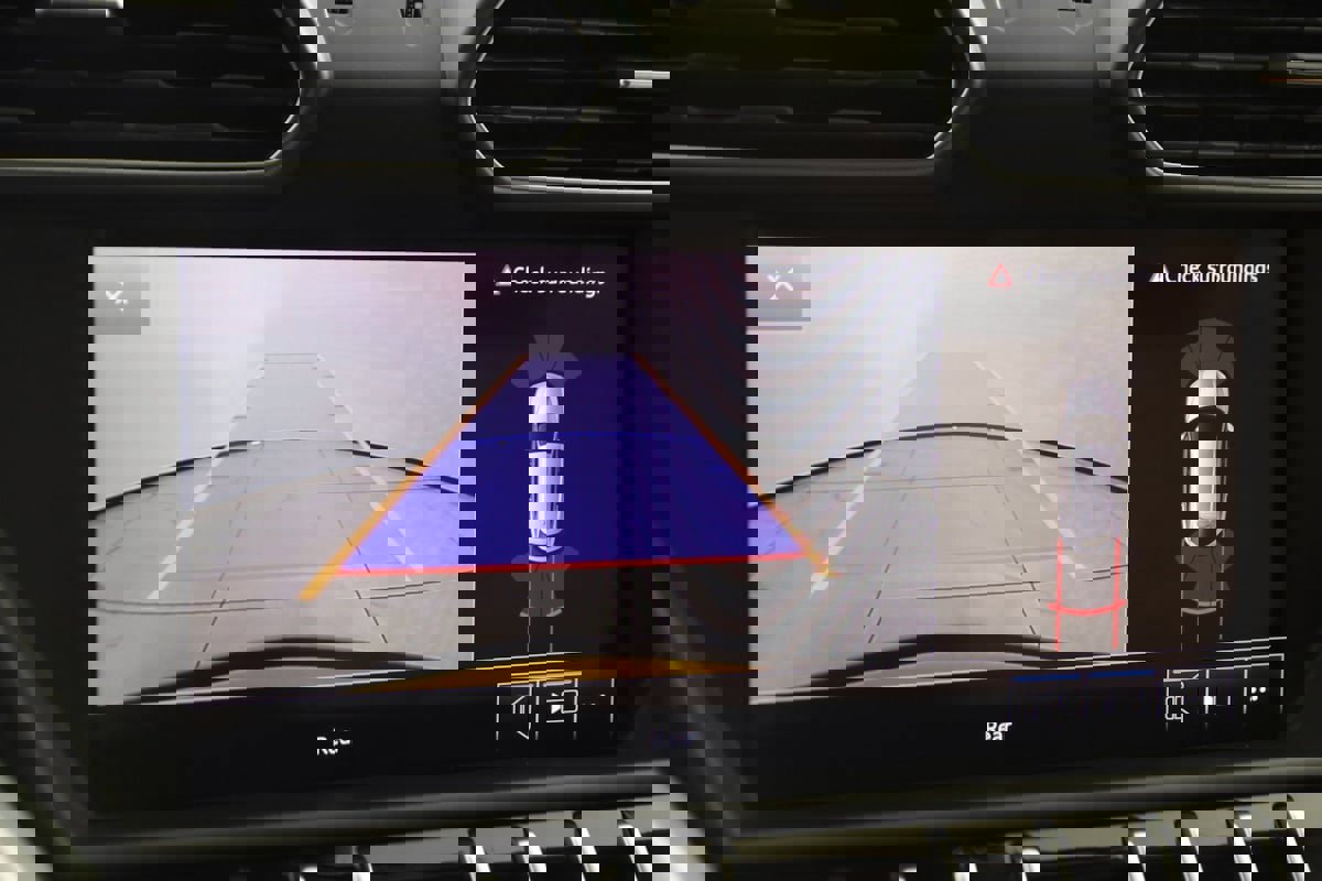 Used 2019 Lamborghini Urus image 11