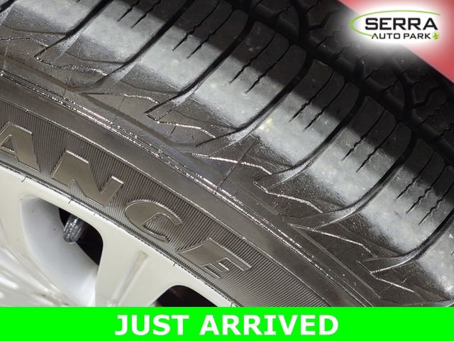 Used 2013 Lincoln MKX AWD w/ Wood Pkg image 11