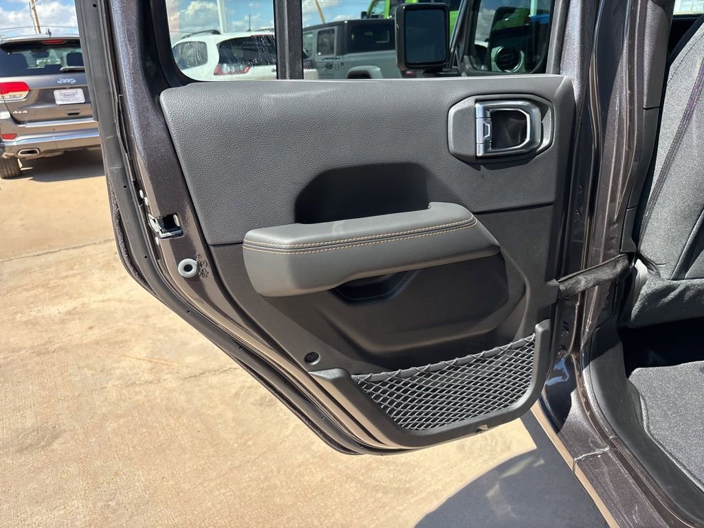 New 2025 Jeep Wrangler Unlimited Sahara image 17