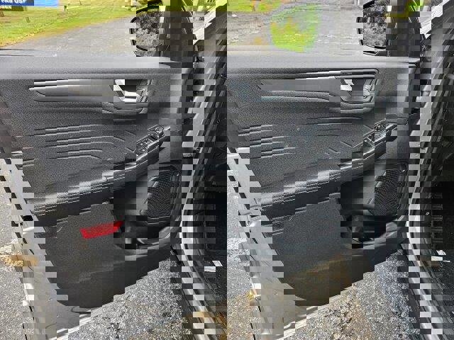 New 2024 Ford Escape SE image 12