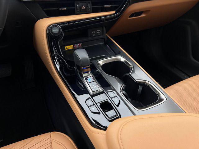 Certified 2025 Lexus NX 350 AWD w/ Premium Package image 25