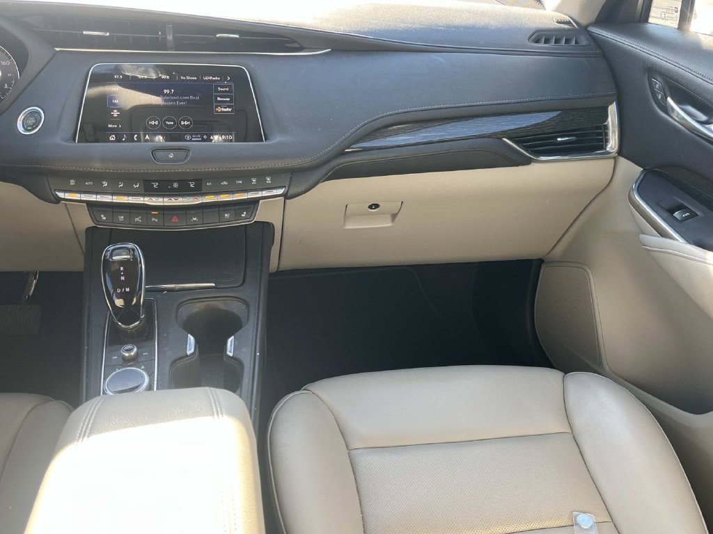 Certified 2023 Cadillac XT4 Premium Luxury w/ Enhanced Visibility Package FWD image 14
