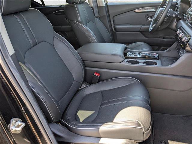 Used 2025 Honda Pilot Elite image 20