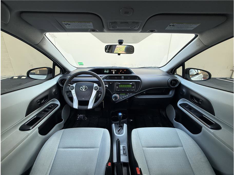Used 2014 Toyota Prius C One image 14