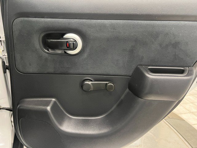 Used 2011 Nissan Versa Sedan image 30