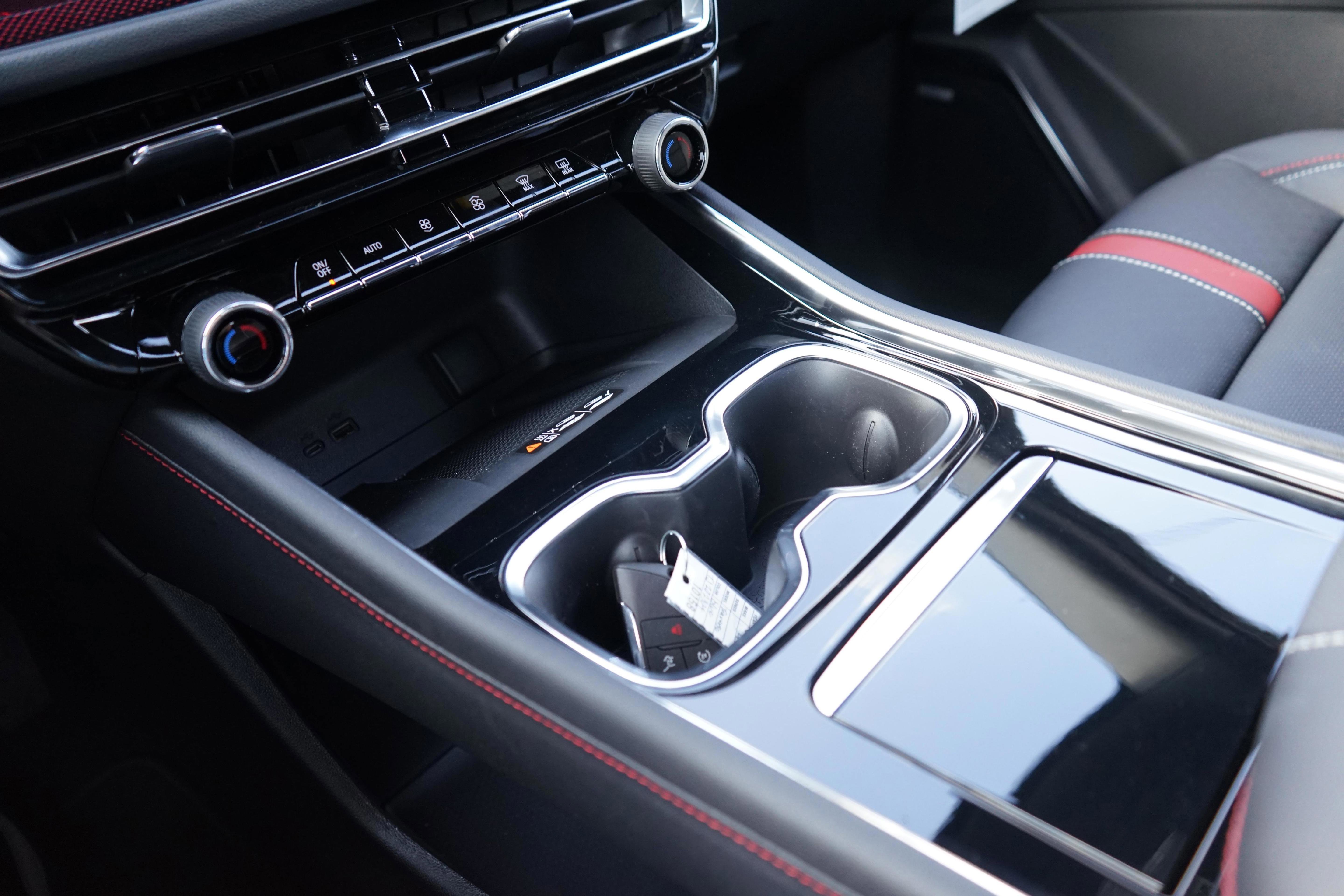 New 2026 Chevrolet Traverse RS image 18