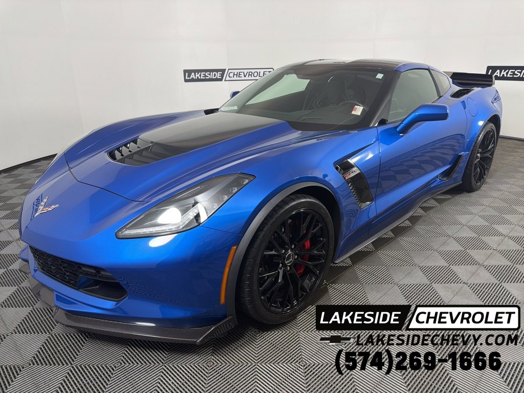 Used 2015 Chevrolet Corvette Z06 w/ 3LZ Preferred Equipment Group image 1