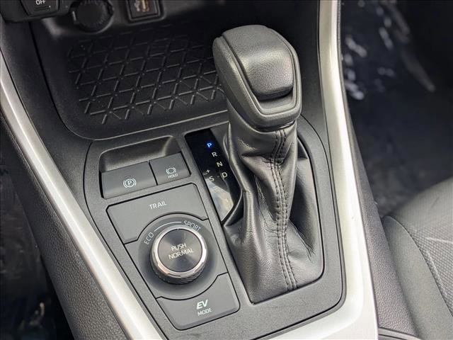 Used 2024 Toyota RAV4 XLE image 12