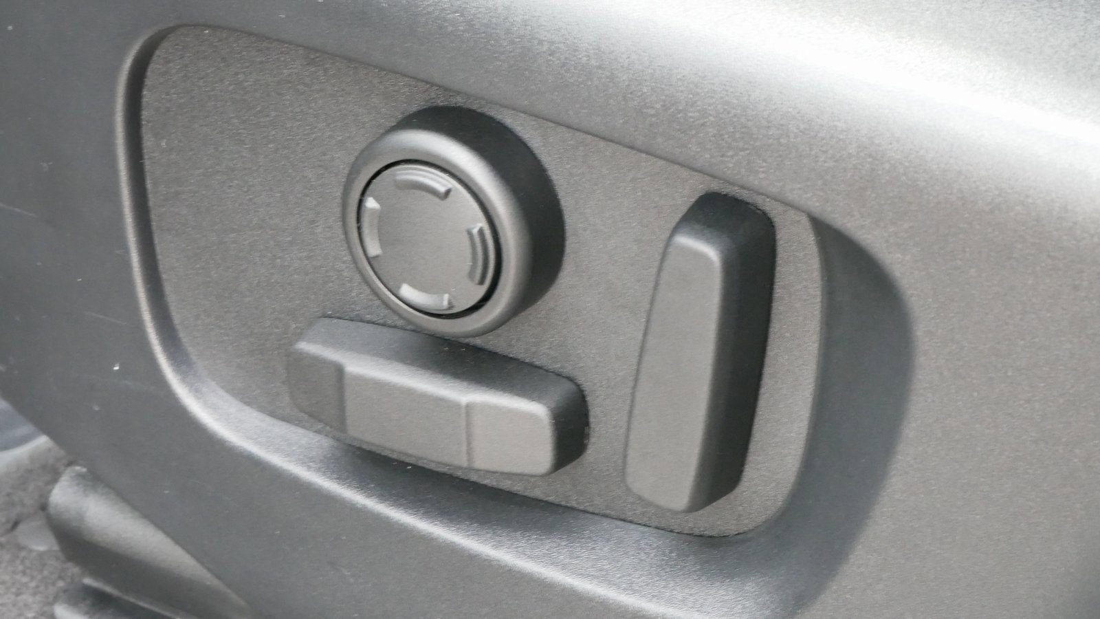 Used 2024 Land Rover Range Rover Evoque Dynamic SE image 46