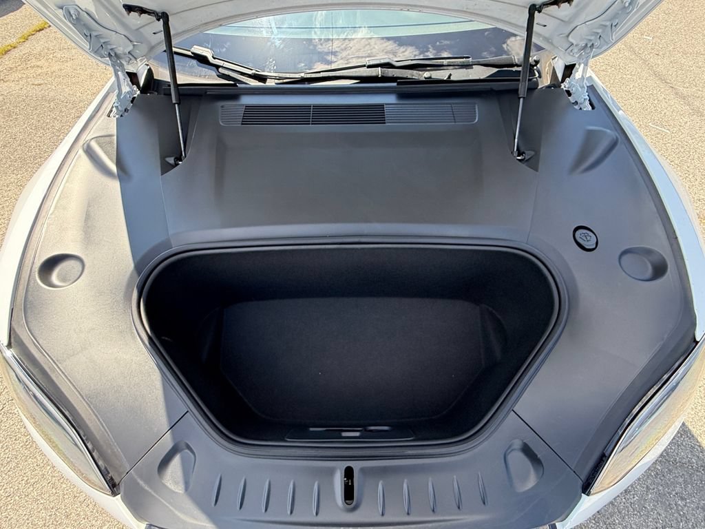 Used 2025 Tesla Model S AWD/4WD image 24