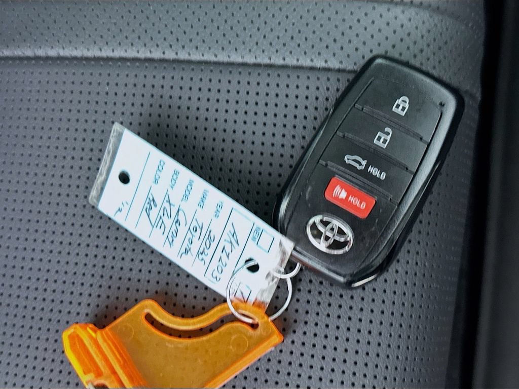 Used 2025 Toyota Camry XLE FWD image 36