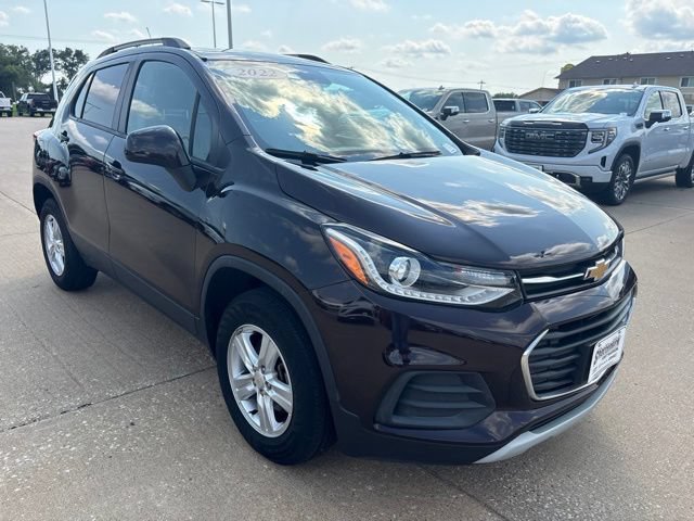 Used 2022 Chevrolet Trax LT w/ LT Convenience Package AWD/4WD image 1
