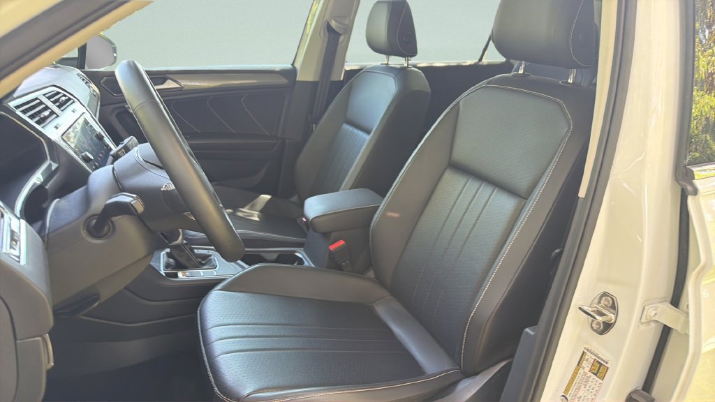 Certified 2022 Volkswagen Tiguan SE FWD image 31