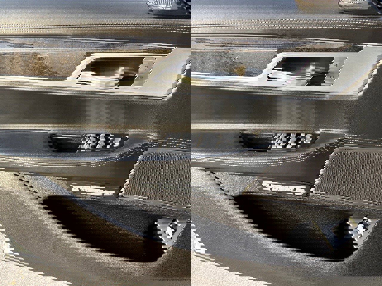 Used 2017 BMW 750i image 34