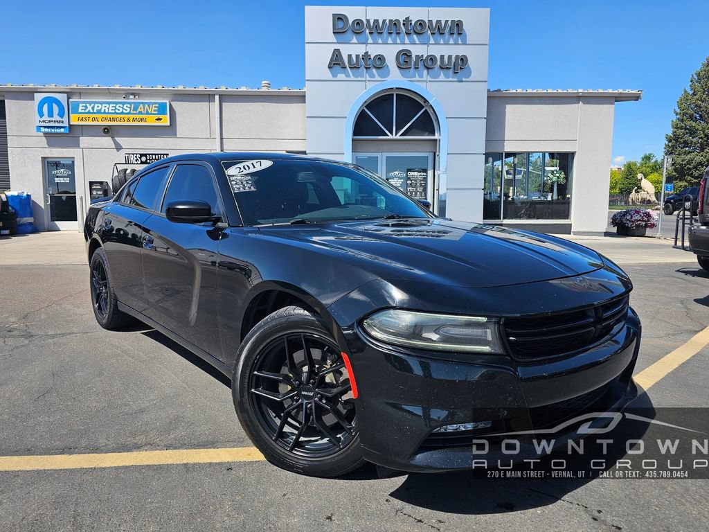 Used 2017 Dodge Charger SXT w/ AWD Plus Group image 1