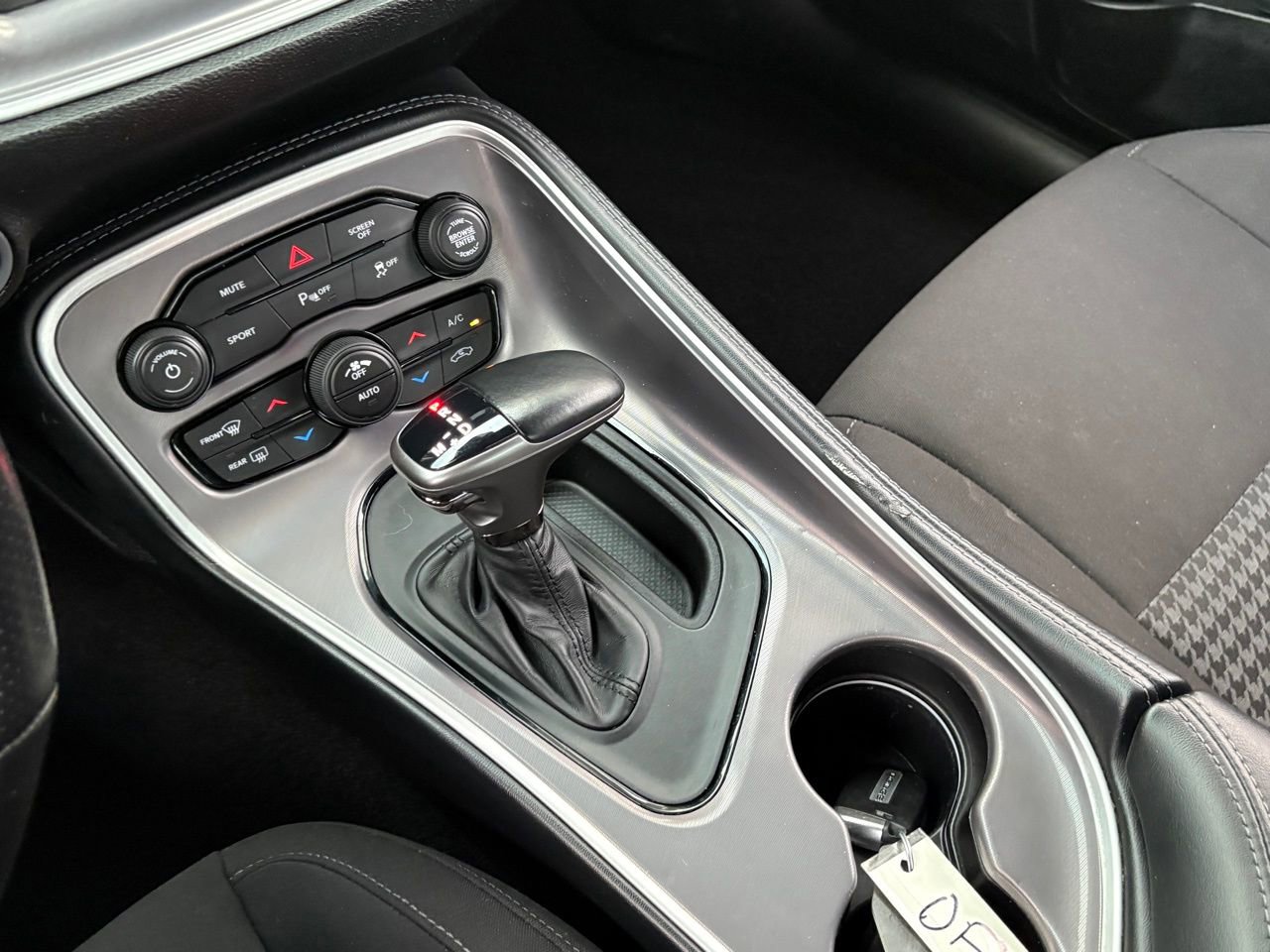 Used 2022 Dodge Challenger GT image 19