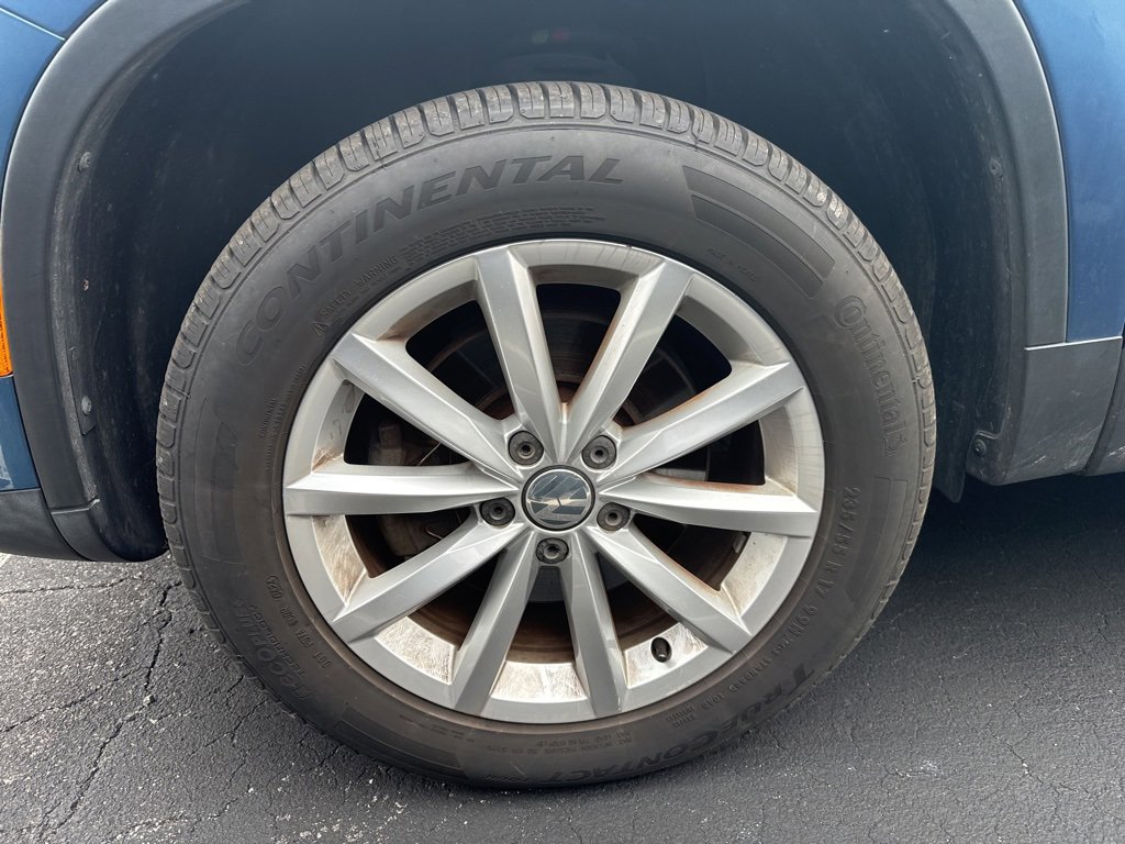 Used 2017 Volkswagen Tiguan Wolfsburg Edition image 8