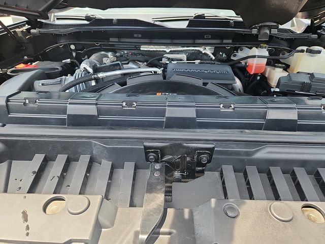 Used 2024 Chevrolet Silverado 3500 LTZ w/ LTZ Plus Package AWD/4WD image 28