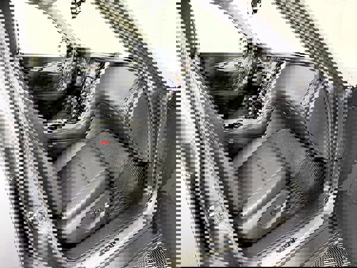 Used 2015 INFINITI Q50 Premium image 18