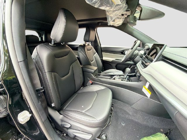 New 2026 Jeep Compass Limited w/ Sun, Sound & Navigation Group AWD/4WD image 27