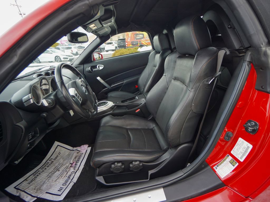 Used 2007 Nissan 350Z Touring image 11