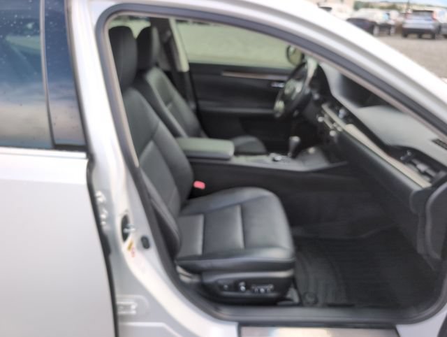 Used 2014 Lexus ES 350 w/ Premium Package FWD image 10