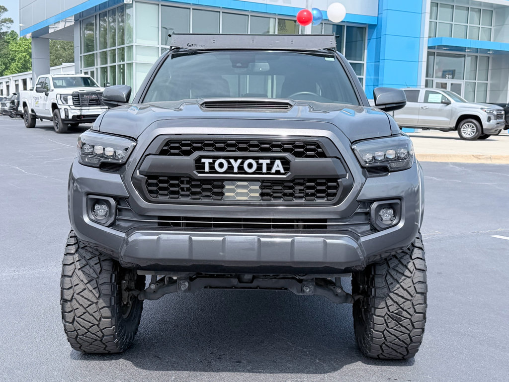 Used 2020 Toyota Tacoma TRD Sport w/ TRD Premium Sport Package RWD image 3