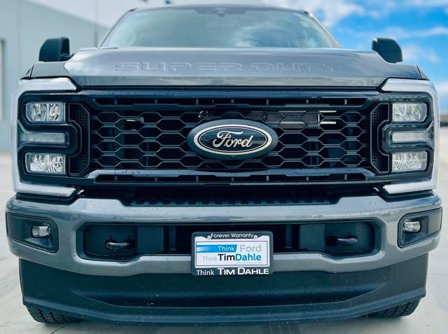 New 2026 Ford F350 XLT w/ XLT Premium Package image 4