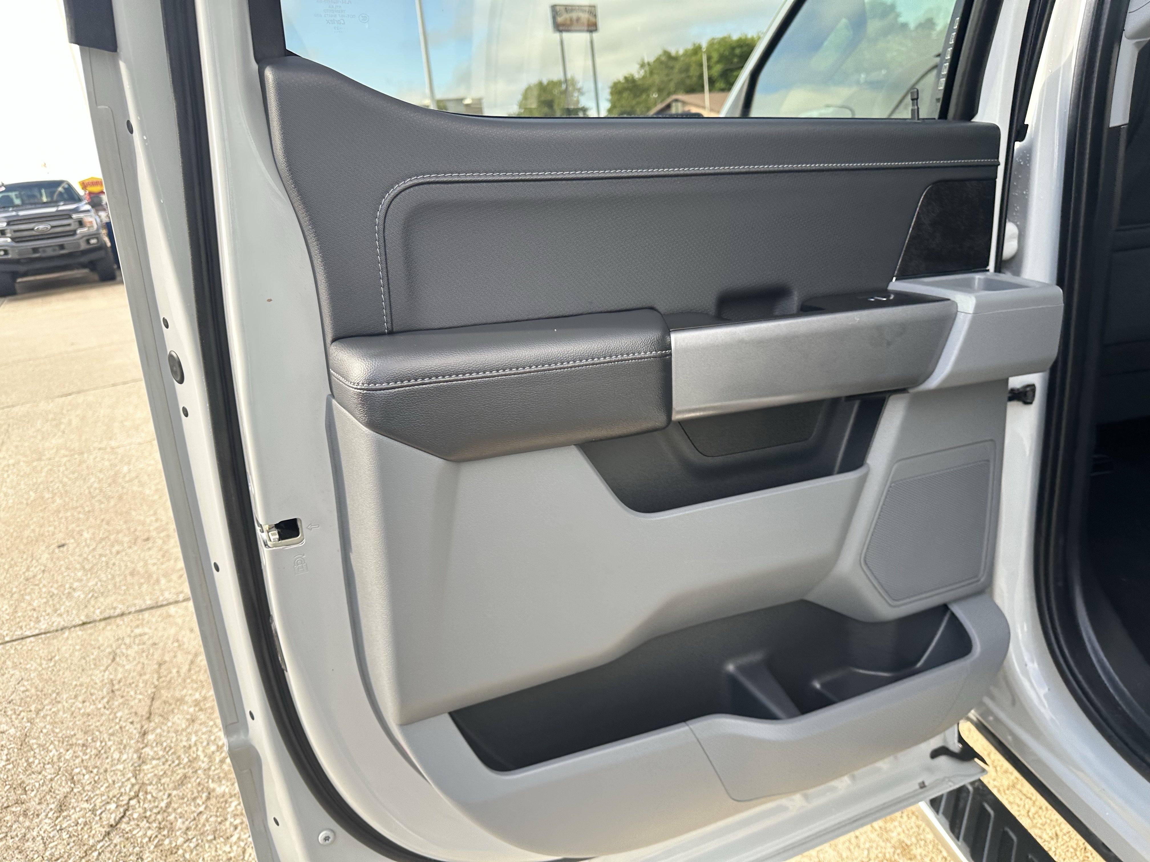 Used 2023 Ford F150 XLT w/ Equipment Group 302A High AWD/4WD image 10