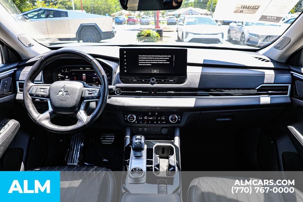 Used 2025 Mitsubishi Outlander SEL FWD image 30