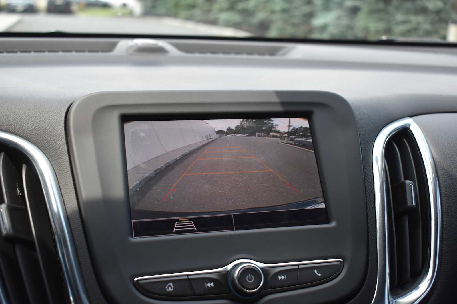 Used 2023 Chevrolet Equinox LT AWD/4WD image 23