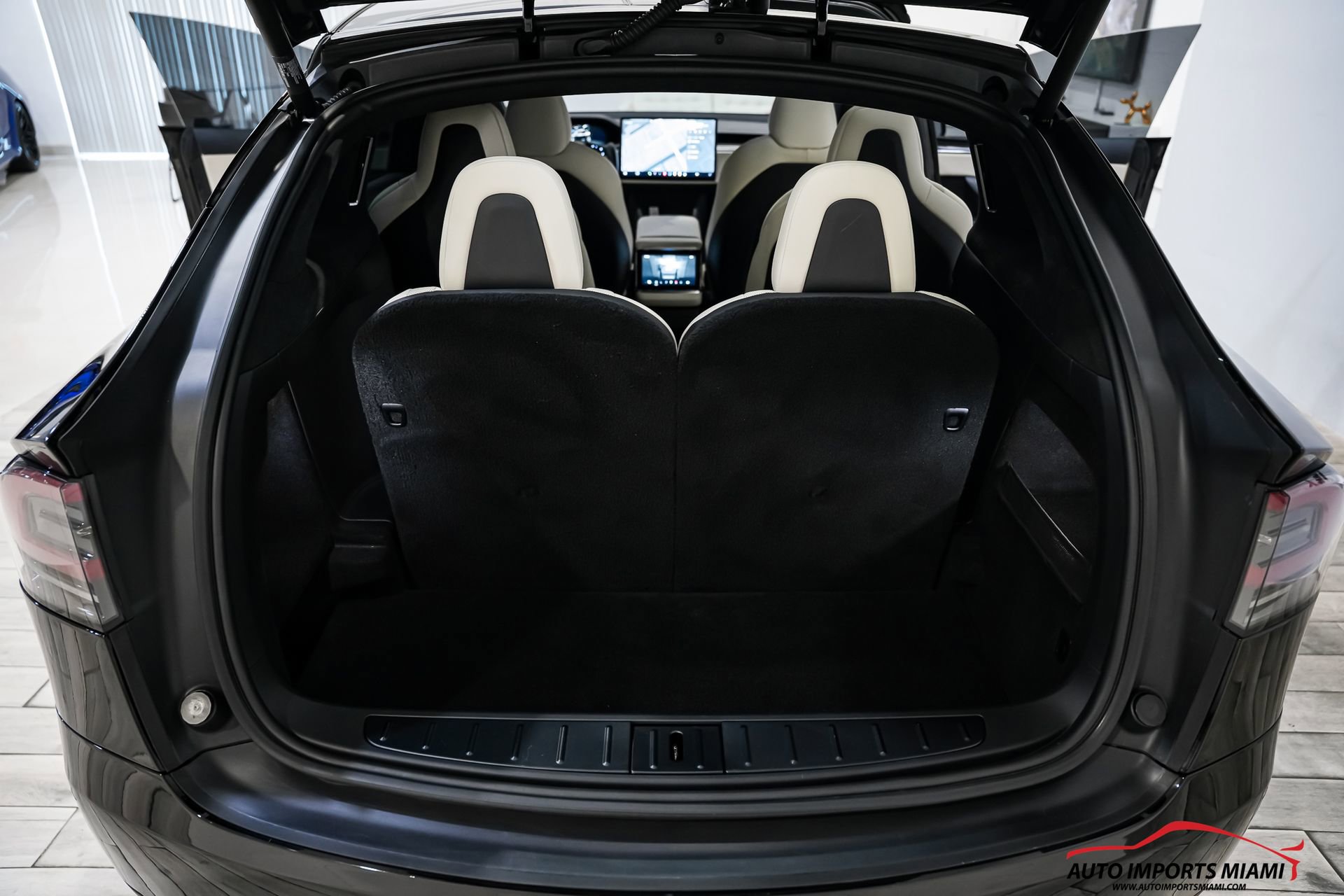 Used 2022 Tesla Model X Plaid image 65