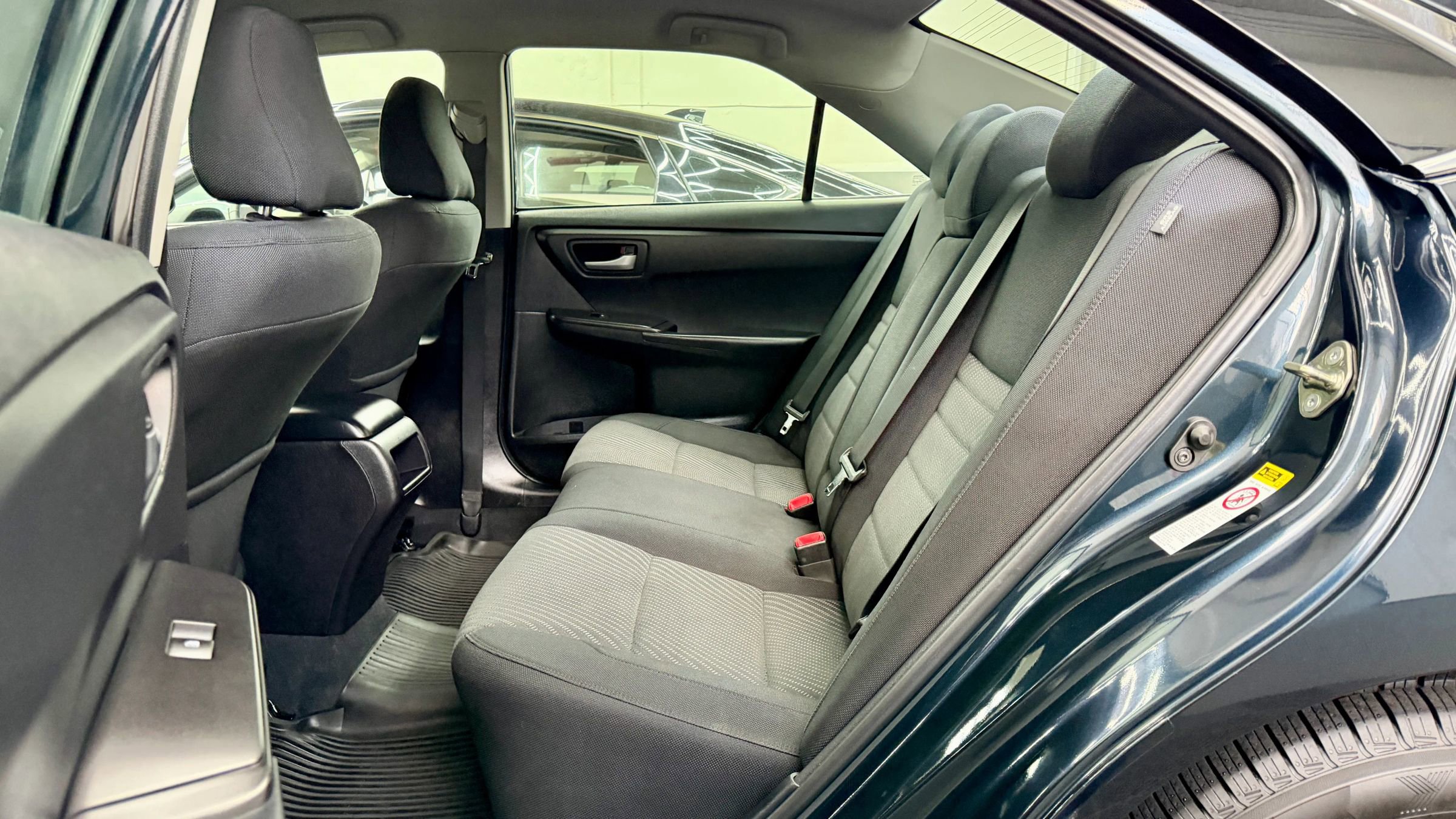 Used 2017 Toyota Camry LE image 10