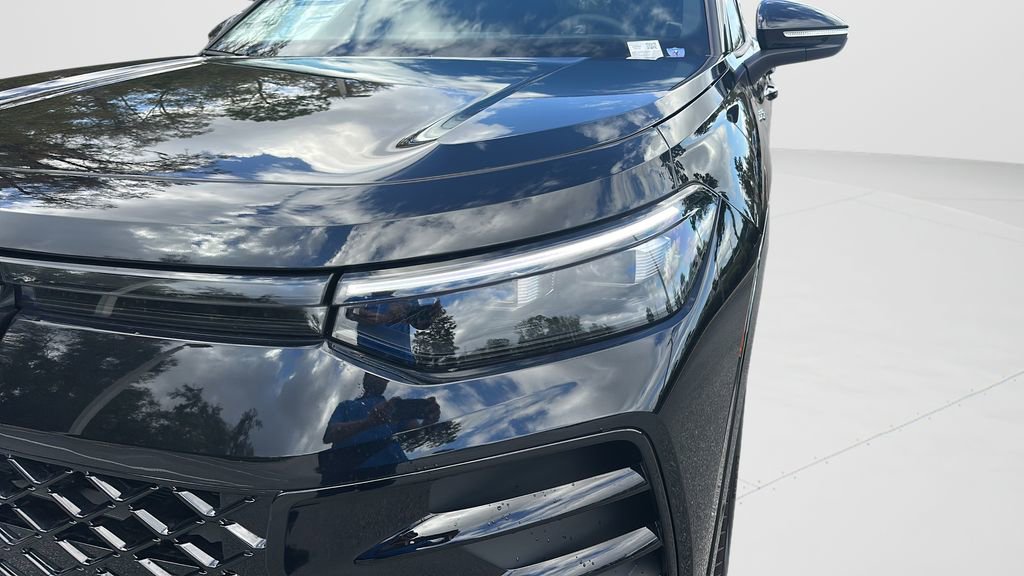 New 2026 Volkswagen Tiguan SE R-Line FWD image 9