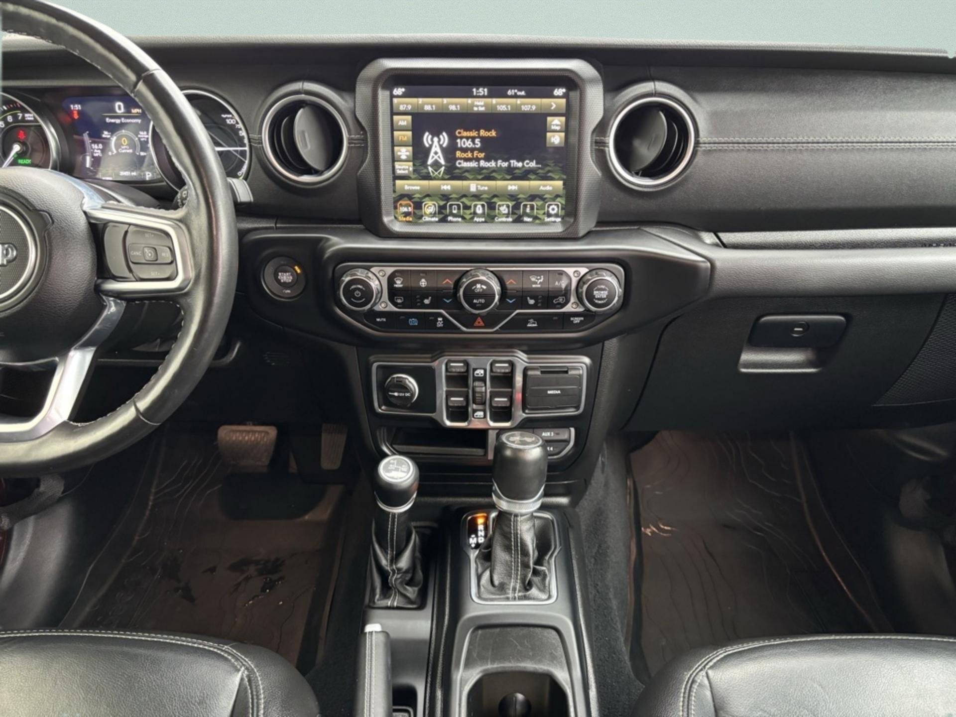 Used 2021 Jeep Wrangler Unlimited Sahara w/ Cold Weather Group image 27