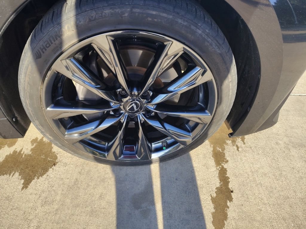 Used 2022 Lexus IS 350 F Sport RWD image 21
